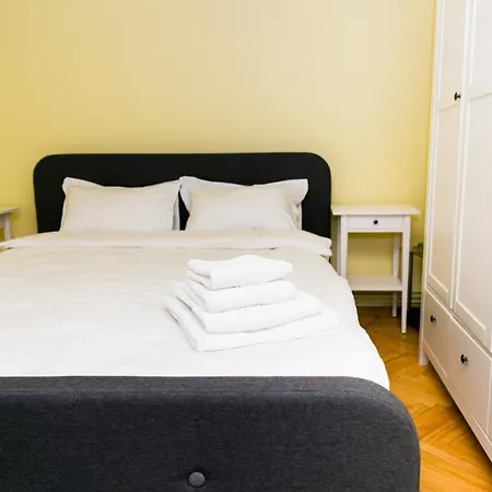 Koncept Studio Apartment *